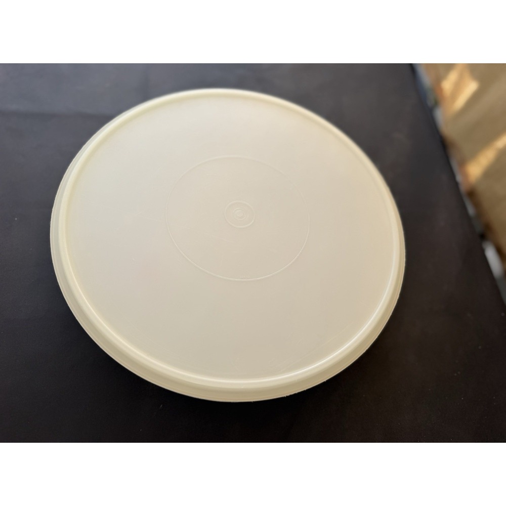 Tupperware #242 Cupcake /Cookie Keeper 12" Round with lid #224 Vintage